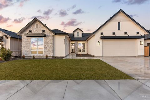Photo of 6954 Saddle Bred Way, Star, ID 83669 (MLS # 98977431)