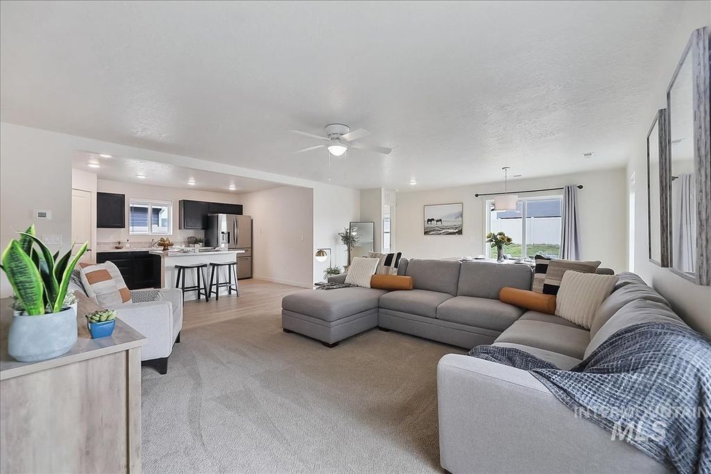 Photo of 17616 Barefoot Ridge Way, Nampa, ID 83687 (MLS # 98977875)