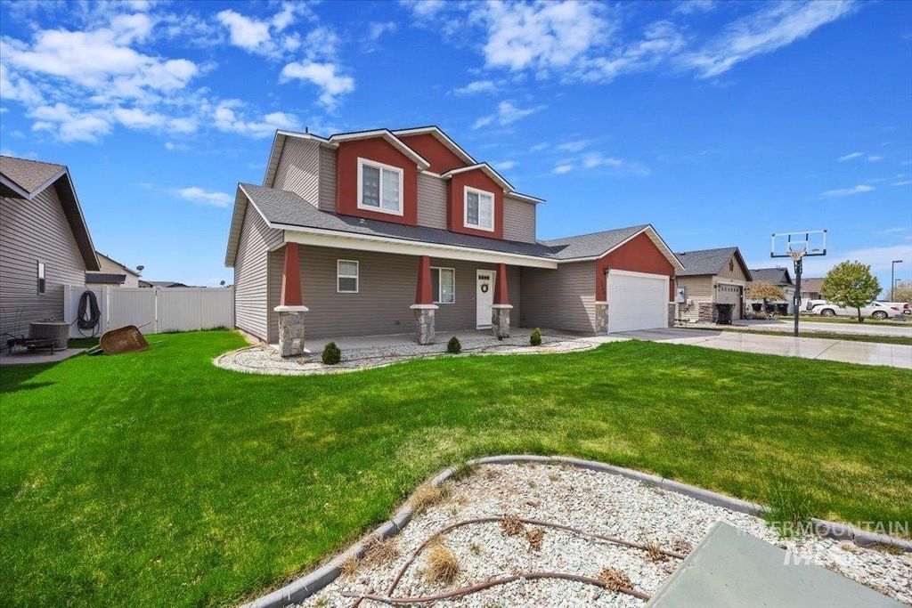 Photo of 2444 Denali Dr, Burley, ID 83318 (MLS # 98984602)