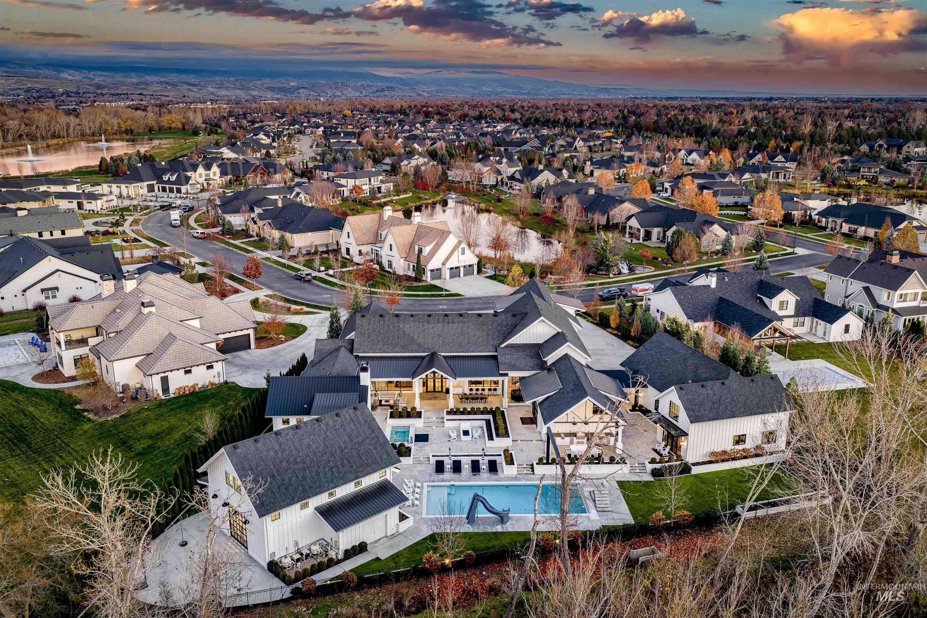 727 S Brentbrook Lane