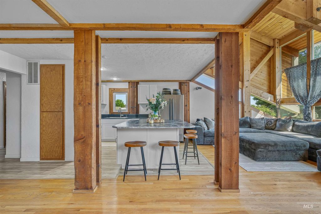 Photo of 3321 16th St, Lewiston, ID 83501 (MLS # 98951754)