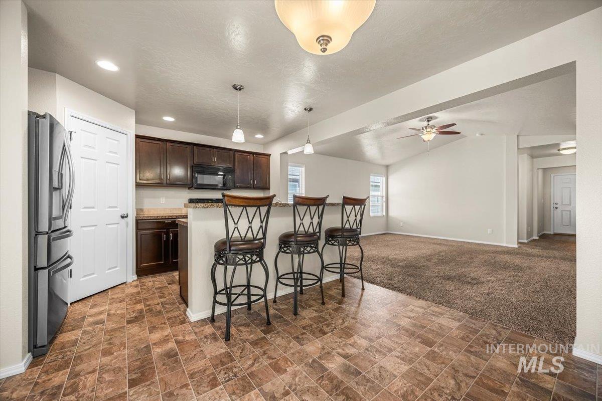 Caldwell, Idaho 83607, United States, 3 Bedrooms Bedrooms, ,2 BathroomsBathrooms,Residential,Pending,206566