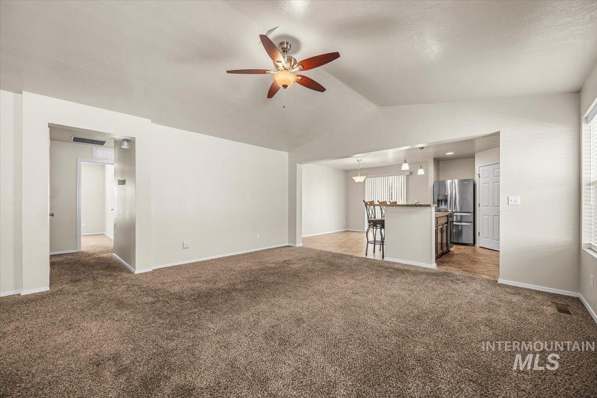 Caldwell, Idaho 83607, United States, 3 Bedrooms Bedrooms, ,2 BathroomsBathrooms,Residential,Pending,206566