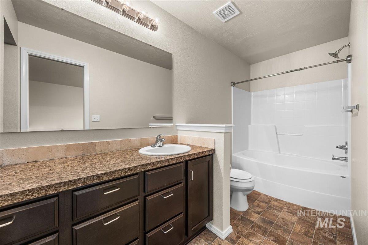 Caldwell, Idaho 83607, United States, 3 Bedrooms Bedrooms, ,2 BathroomsBathrooms,Residential,Pending,206566