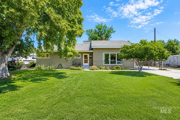 7634 W CAMBRIDGE DR, BOISE, ID 83704 - Image a0666b3bf796f20939d64d82dbfe28bb/2208315682