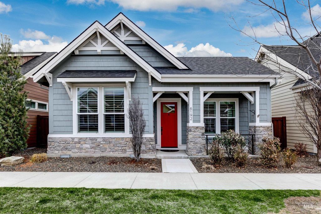 Photo of 6192 N Winward Ln, Meridian, ID 83646 (MLS # 98975203)