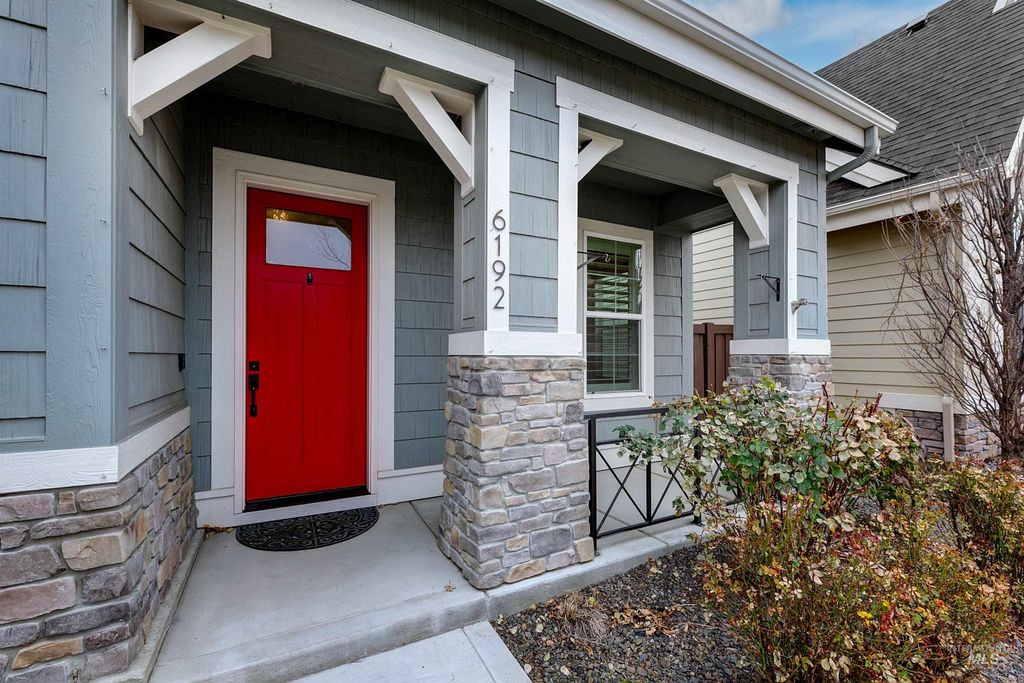 Photo of 6192 N Winward Ln, Meridian, ID 83646 (MLS # 98975203)