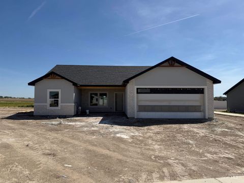 Photo of 1329 18th Ave E AVE, Jerome, ID 83338 (MLS # 98984104)