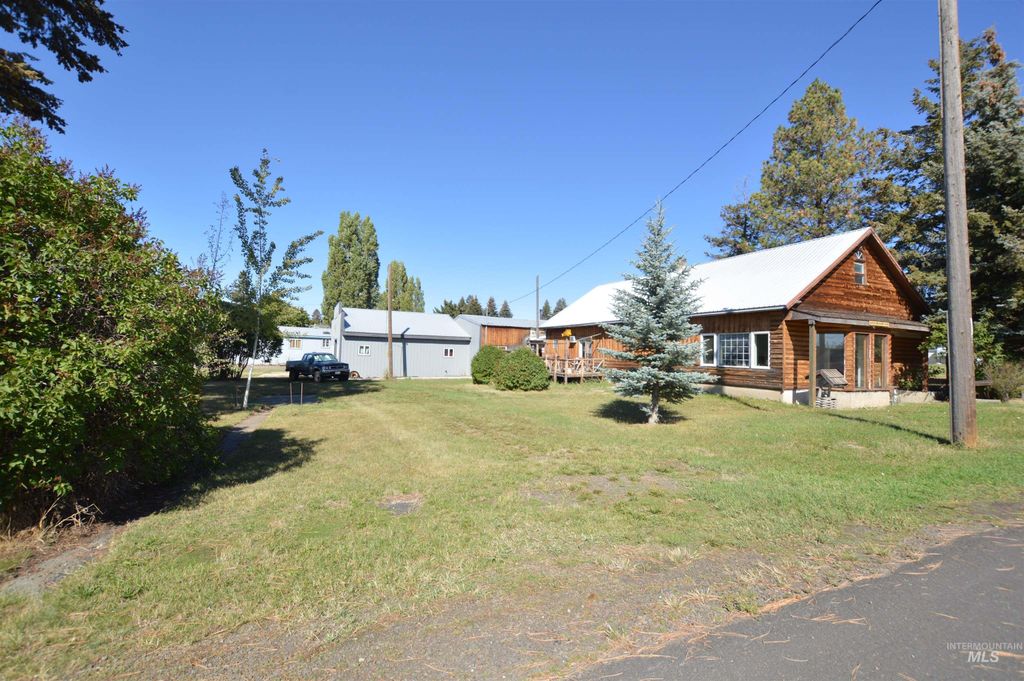 Photo of 510 E Main St, Craigmont, ID 83523 (MLS # 98962571)