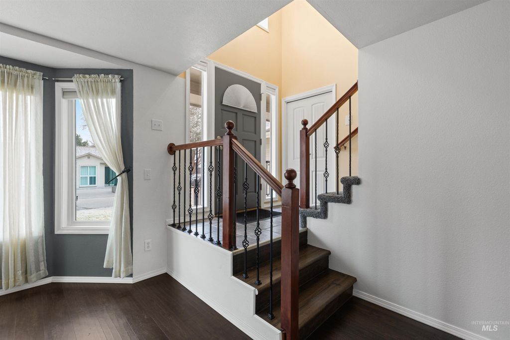 Photo of 12068 W Tidewater Dr, Boise, ID 83713 (MLS # 98975340)