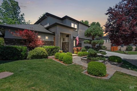 Photo of 5835 N Red Hills Pl, Meridian, ID 83646 (MLS # 98990965)