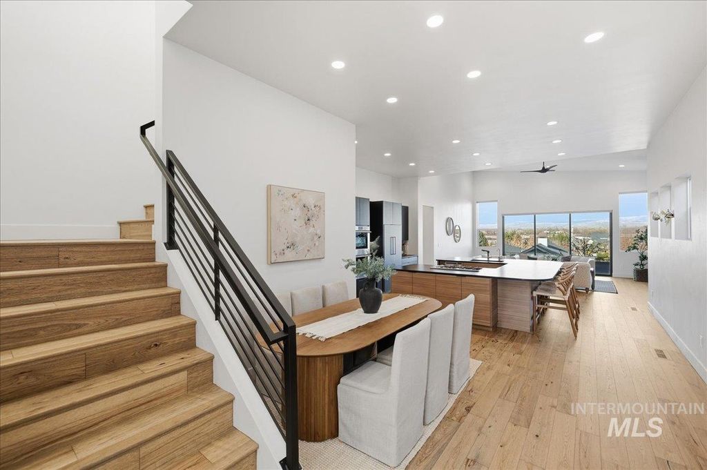 Photo of 764 E Ashbourne Lane, Eagle, ID 83616 (MLS # 98971822)