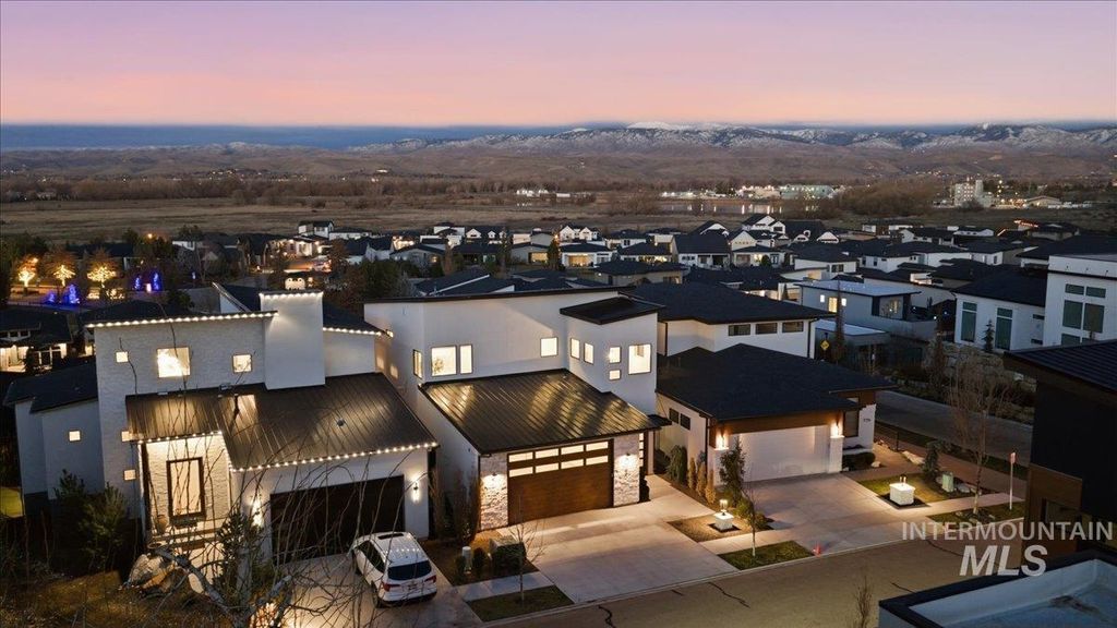 Photo of 764 E Ashbourne Lane, Eagle, ID 83616 (MLS # 98971822)