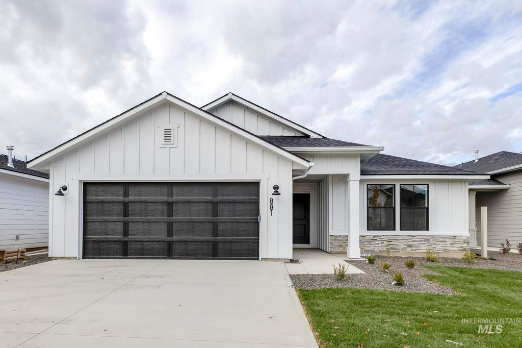 Photo of 3154 E Mossy Creek Dr, Kuna, ID 83634 (MLS # 98972740)