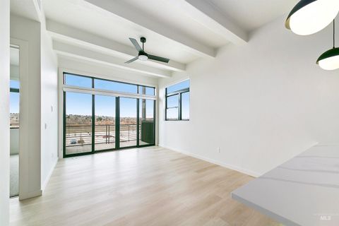 Photo of 4430 E Haystack St #308, Boise, ID 83716 (MLS # 98968792)