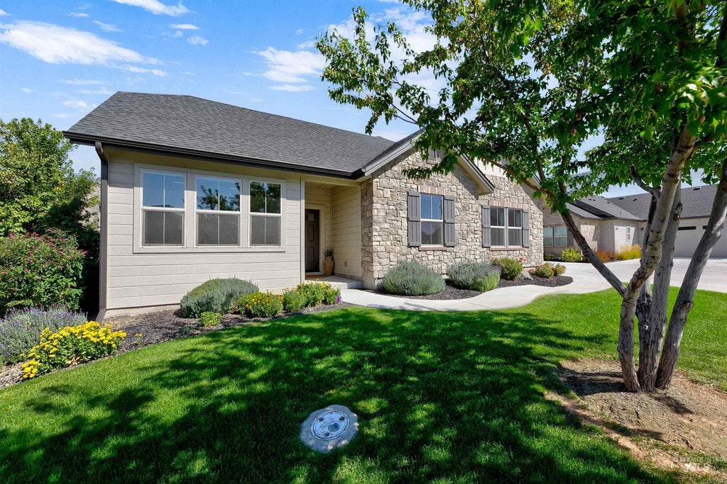 Photo of 4172 E Bellina Lane, Meridian, ID 83642 (MLS # 99000544)