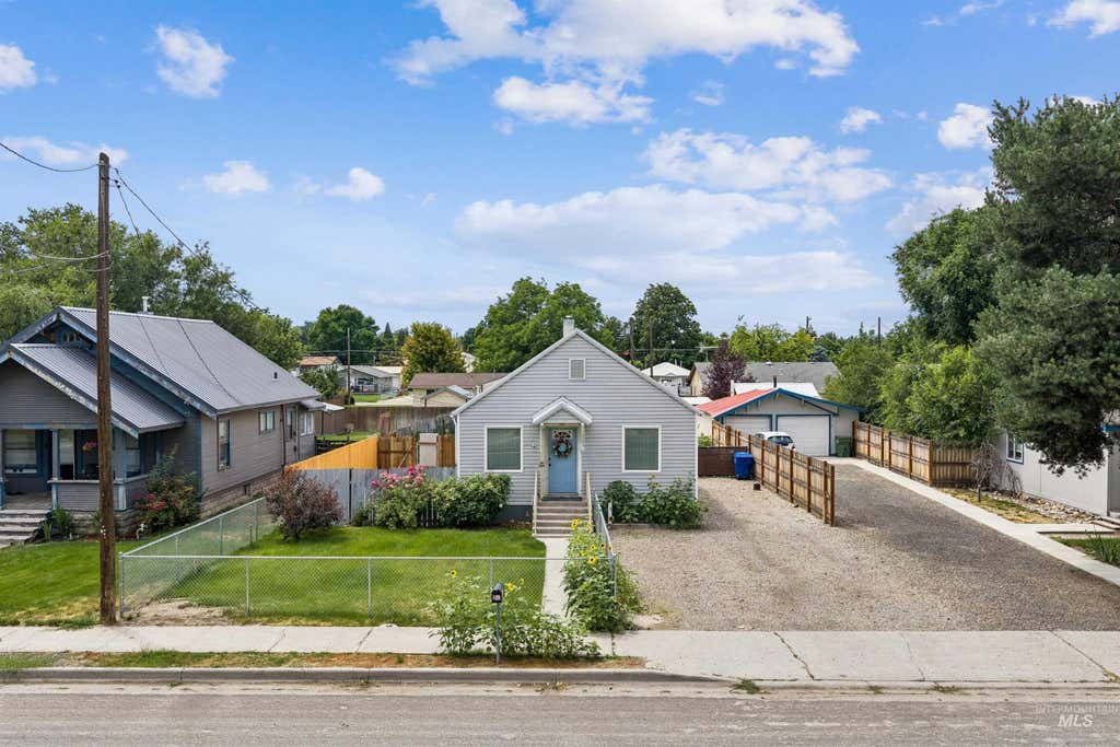 Photo of 839 N 6th Street, Payette, ID 83661 (MLS # 98993039)