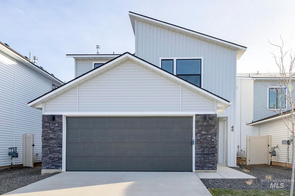 Photo of 3061 S Maple Ranch Way, Nampa, ID 83687 (MLS # 98968426)