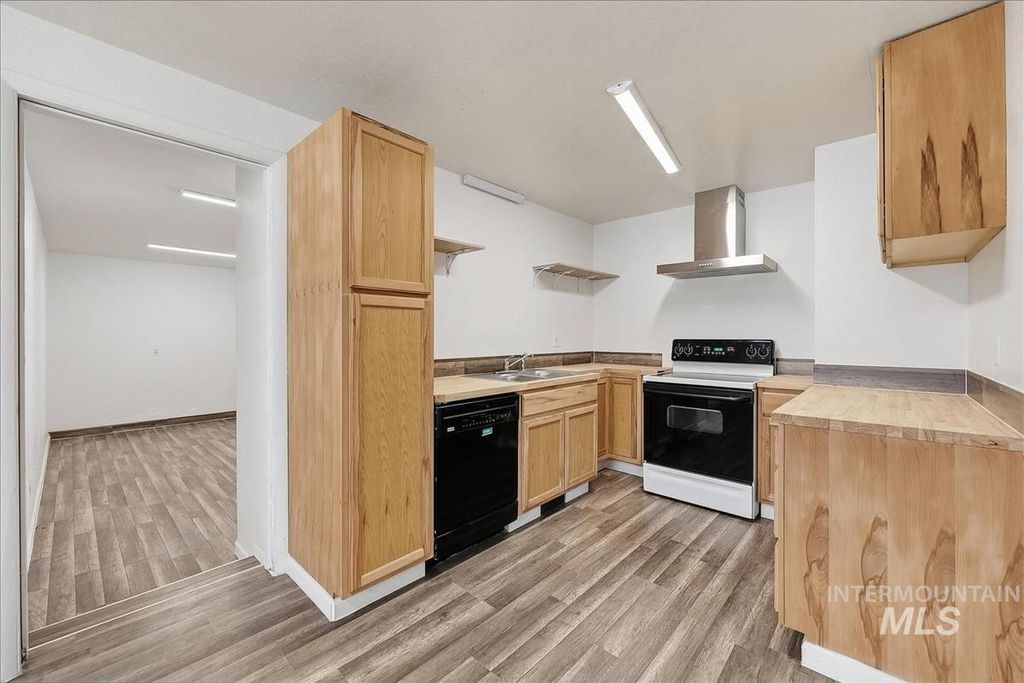 Photo of 4151 N Patton Ave, Boise, ID 83704 (MLS # 98978699)