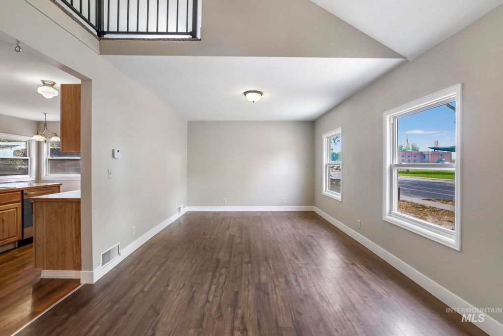 Photo of 360 N 10th E, Mountain Home, ID 83647 (MLS # 98962352)