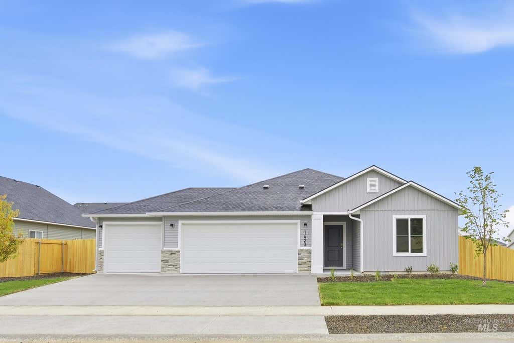 Photo of 1665 Gyrfalcon St, Middleton, ID 83644 (MLS # 98996978)