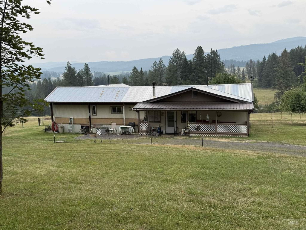 Photo of 733 Pleasant Valley Road, Stites, ID 83552 (MLS # 98995268)