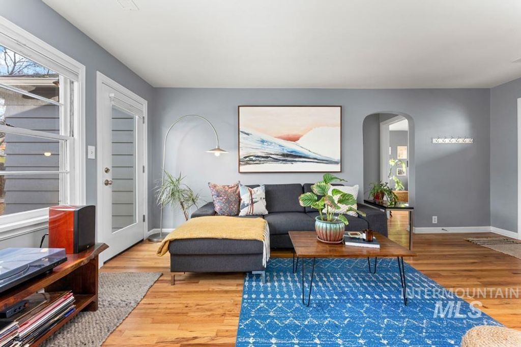 Photo of 1706 N 13th Street, Boise, ID 83702 (MLS # 98976653)