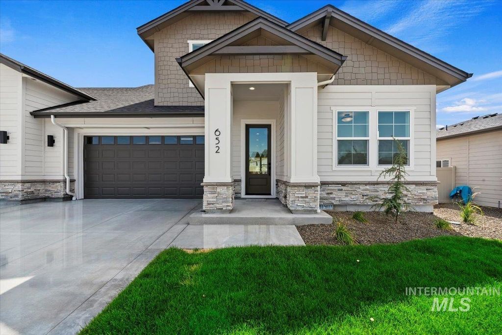 Photo of 652 N Morning Glory Avenue, Eagle, ID 83616 (MLS # 98963465)