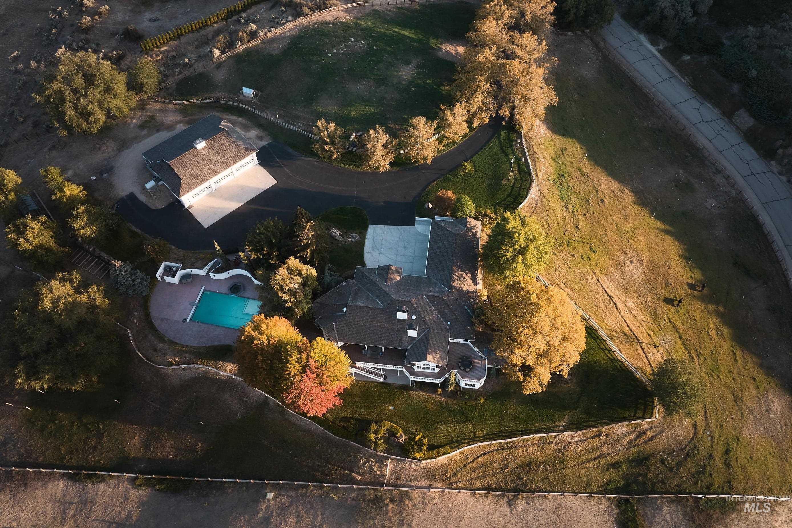 View of property location featuring a pool