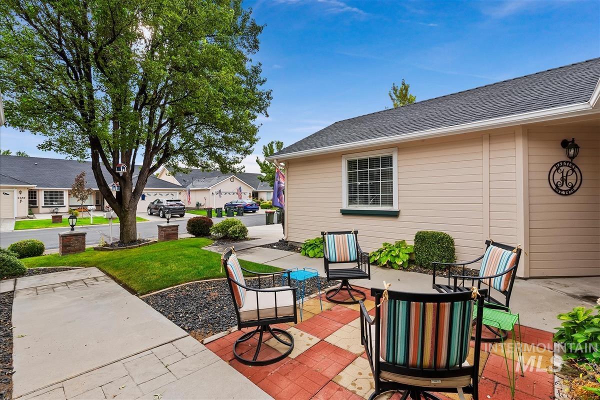 2685 N Englewood Way