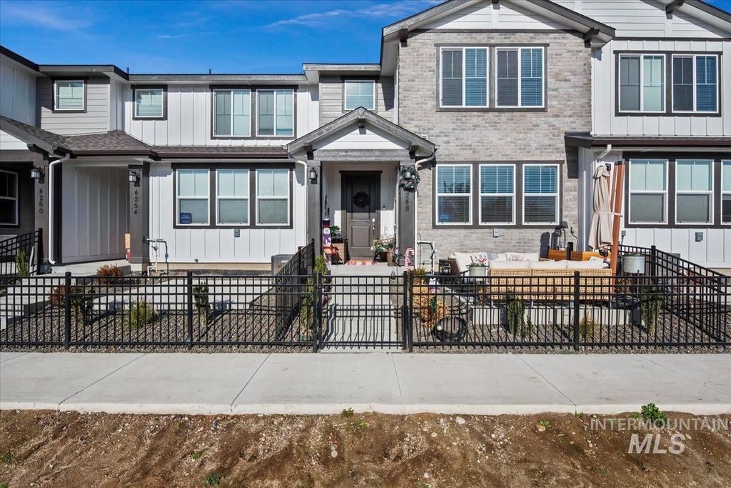 Photo of 4248 W Perspective St, Eagle, ID 83616 (MLS # 98968564)