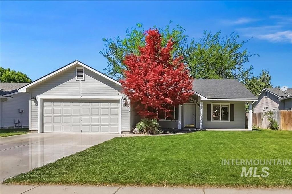 Photo of 603 N Flauson Ave, Kuna, ID 83634 (MLS # 98986140)