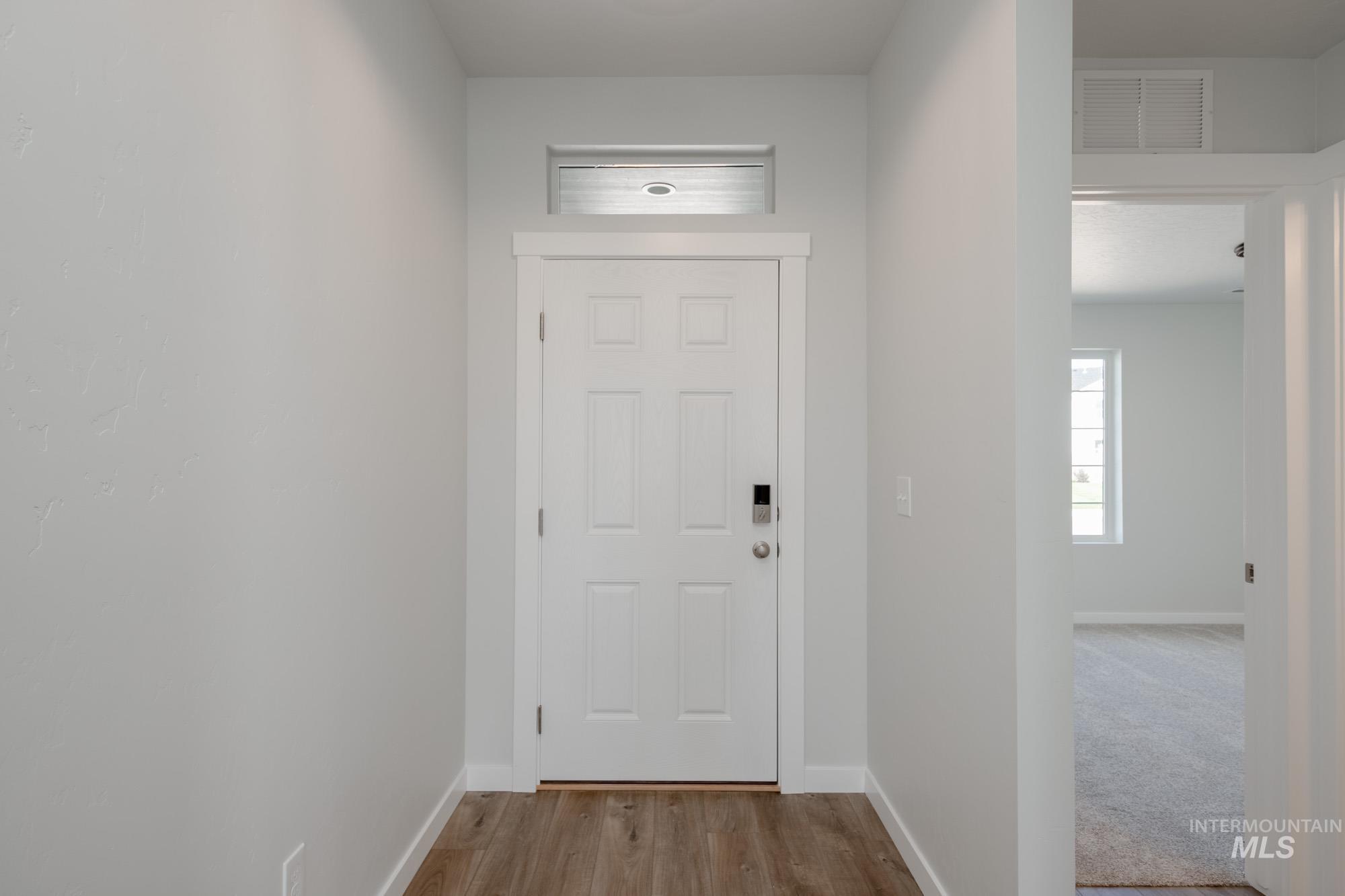 2839 E Valley Wind St