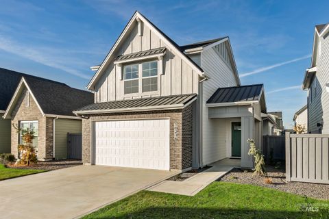 Photo of 10236 Davies Street, Nampa, ID 83687 (MLS # 98962999)