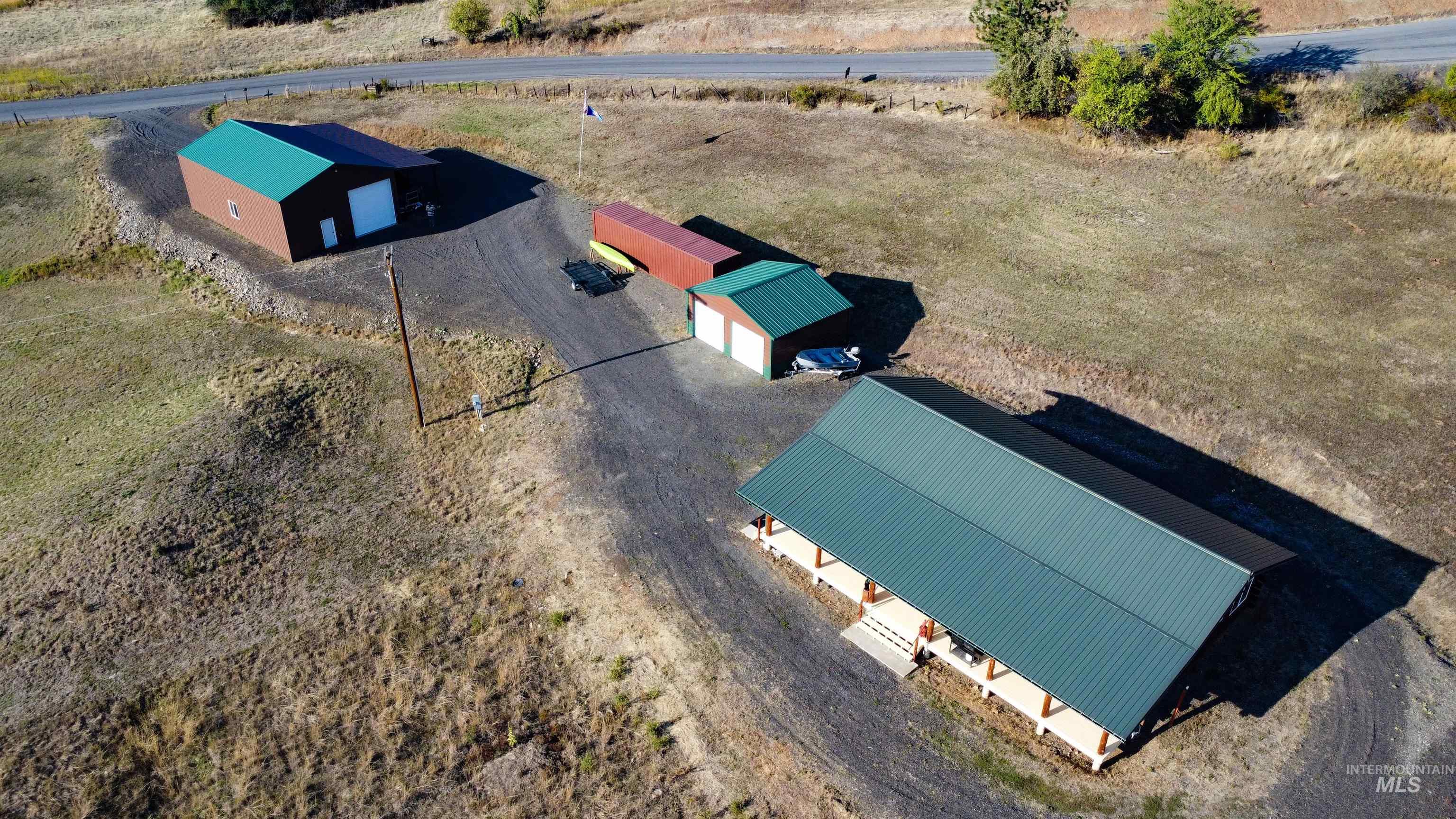Aerial view of property and surrounding area
