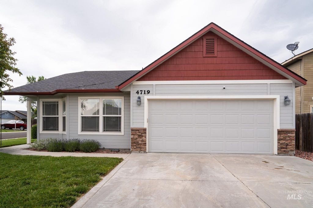 Photo of 4719 Kadie St, Caldwell, ID 83607 (MLS # 98986442)