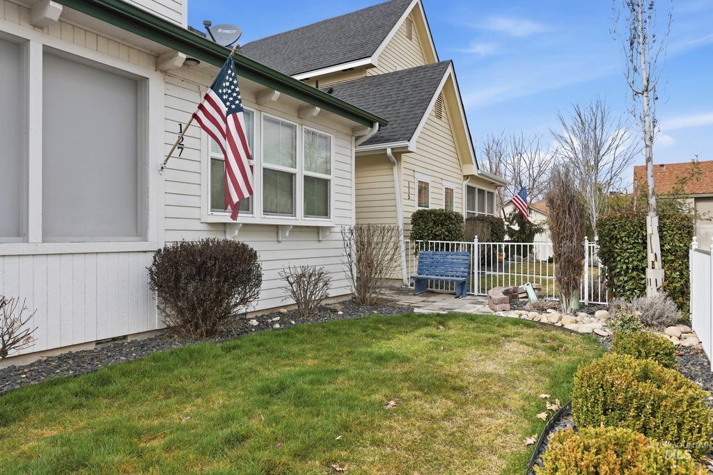 Photo of 127 Mathie Way, Eagle, ID 83616 (MLS # 98976582)