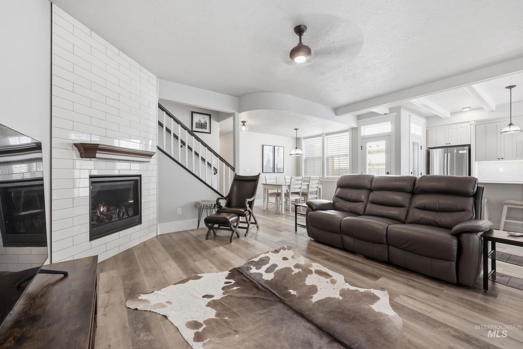 Photo of 127 Mathie Way, Eagle, ID 83616 (MLS # 98976582)