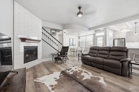 Photo of 127 Mathie Way, Eagle, ID 83616 (MLS # 98976582)