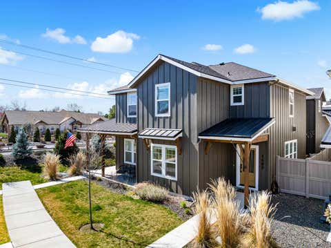 Photo of 1685 E Cutgrass Ln, Eagle, ID 83616 (MLS # 98978965)