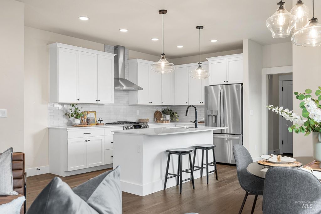 Photo of 1685 E Cutgrass Ln, Eagle, ID 83616 (MLS # 98978965)