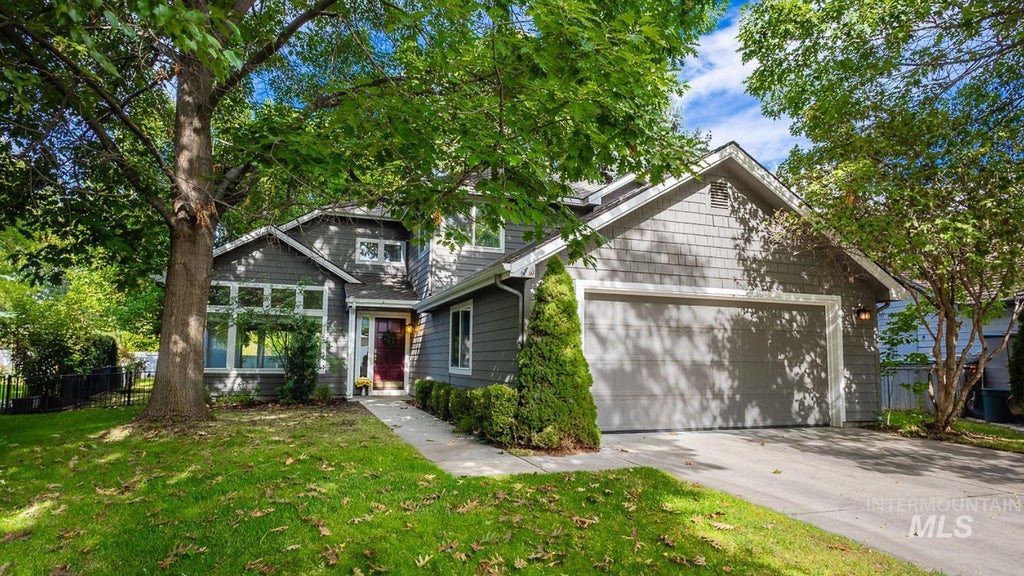 Photo of 5127 N Backwater Ave, Garden City, ID 83714 (MLS # 99000604)
