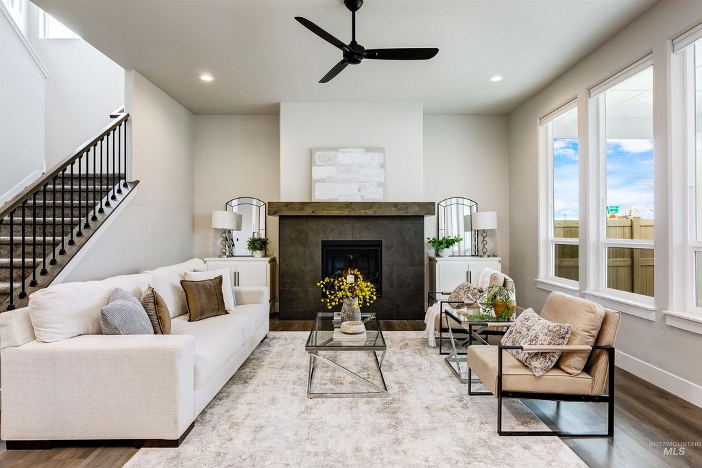 Photo of 3106 E Lawton St, Meridian, ID 83642 (MLS # 98980423)