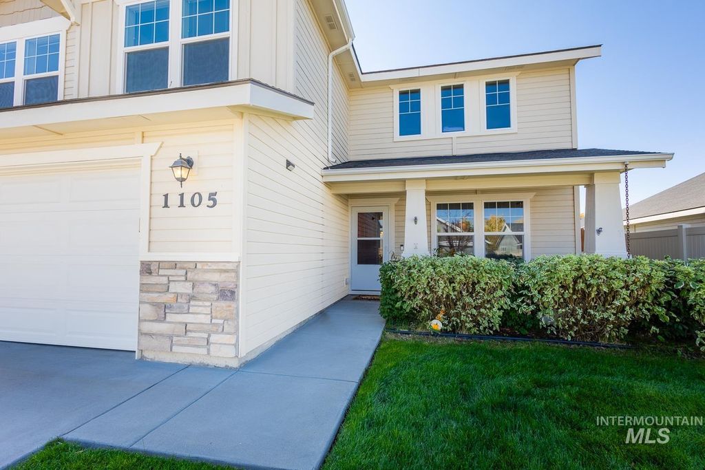 Photo of 1105 E Shady Ridge Dr, Kuna, ID 83634 (MLS # 98978550)