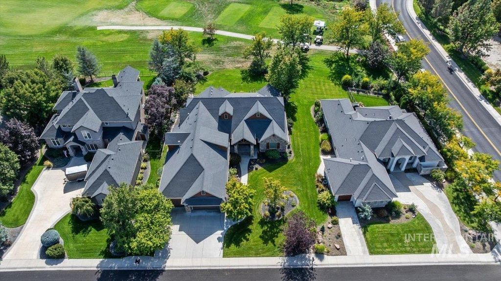 Photo of 1485 W Oakhampton Drive, Eagle, ID 83616 (MLS # 98962201)