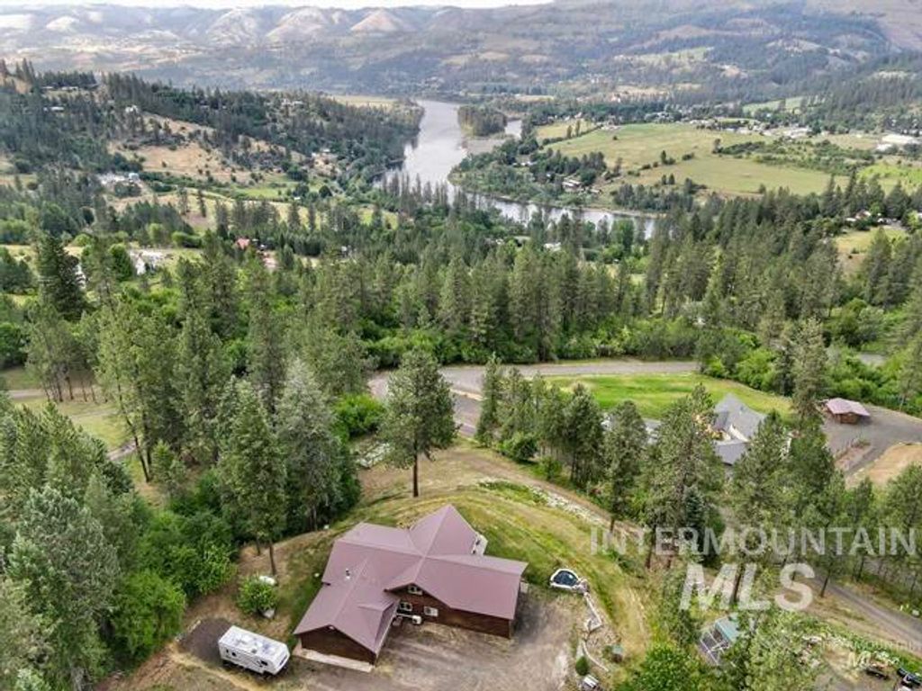 Photo of 110 Pineway Lane, Kamiah, ID 83536 (MLS # 98973869)