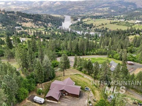 Photo of 110 Pineway Lane, Kamiah, ID 83536 (MLS # 98973869)