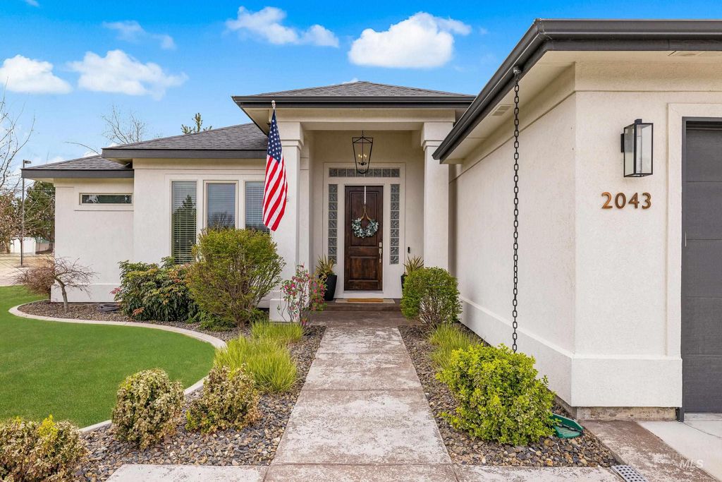 Photo of 2043 W Soldotna St, Kuna, ID 83634 (MLS # 98980450)