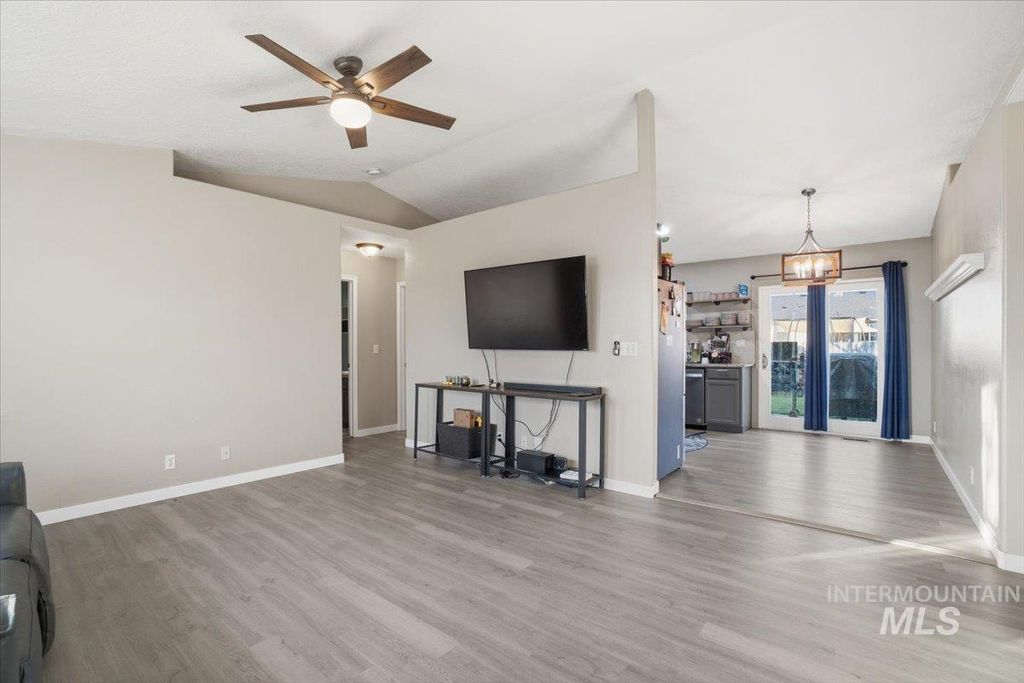 Photo of 7580 Arlington Dr, Nampa, ID 83687 (MLS # 98972020)