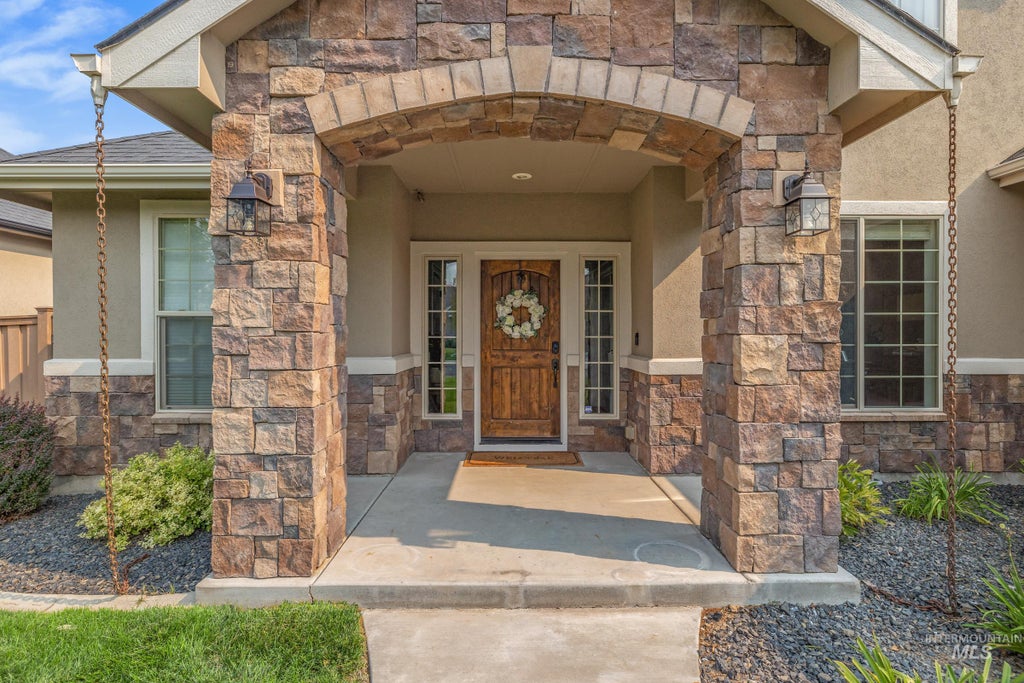 Photo of 13710 Paoletti St, Caldwell, ID 83607 (MLS # 98995665)